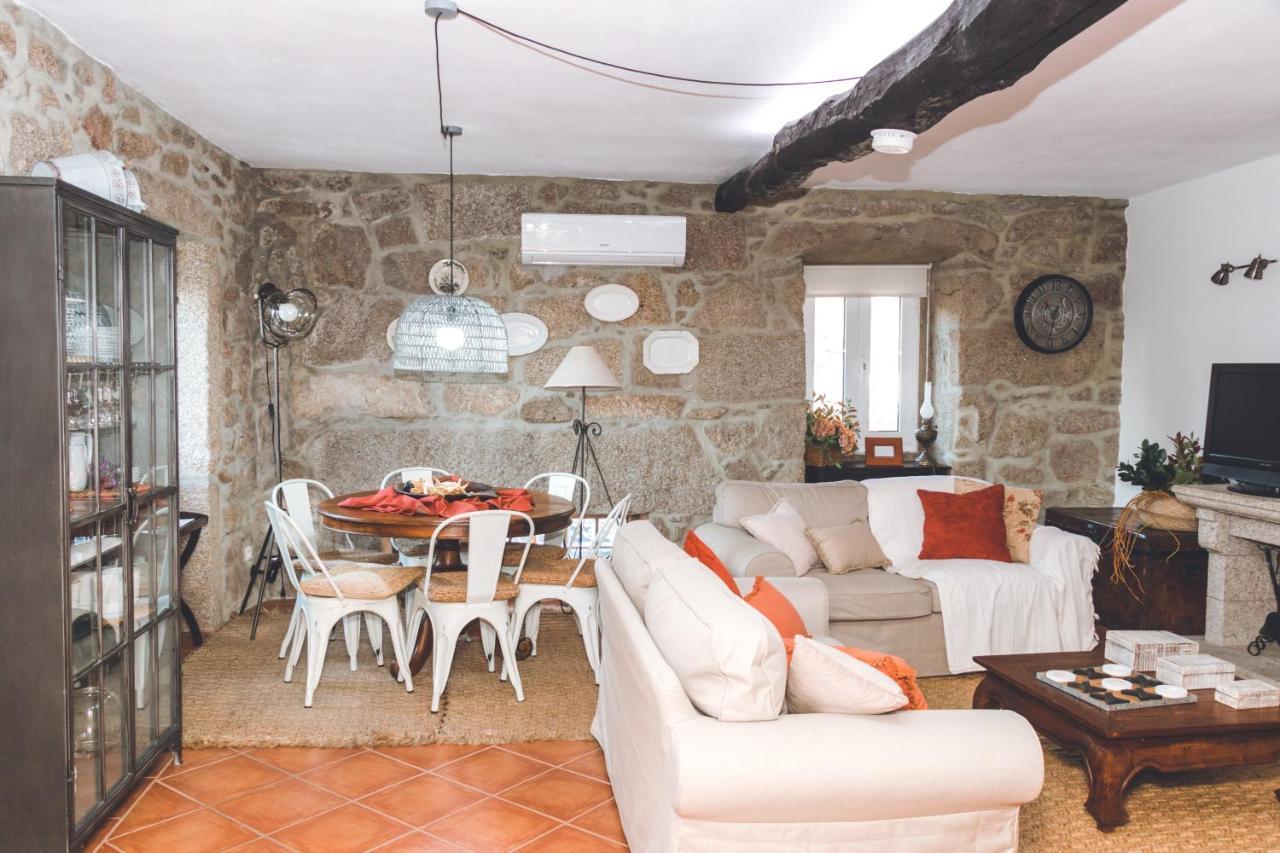 Casa Da Nogueira Ferienhaus *